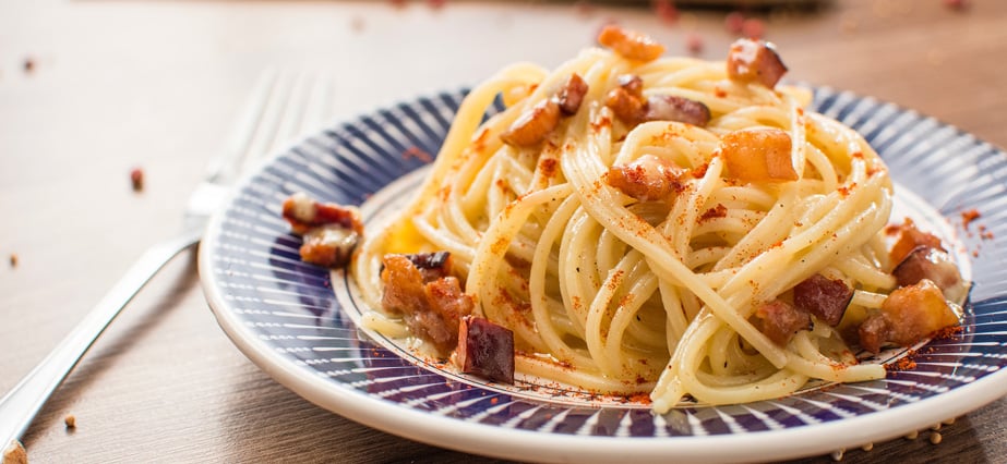 Pasta carbonara på överbliven julskinka